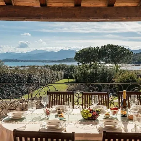Domus Ardea Villa Cap Coda Cavallo
