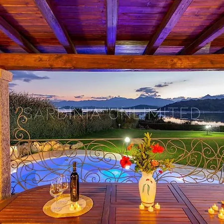 Domus Ardea Villa Cap Coda Cavallo